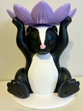 Bath & Body Works Flowery Skunk Candle Holder Pedestal Spring 2026